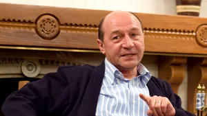 Băsescu spune că i-ar fi recomandat fiicei sale o altă maşină decât Fiat 500