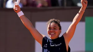 Finala la Roma: Paolini poate deveni prima italiancă ce câştigă titlul după 40 de ani