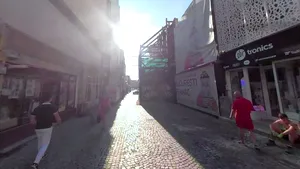 Două clădiri de pe strada Lipscani din Bucureşti vor fi demolate. Ce va fi construit în loc