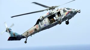 Două persoane, date dispărute în accidentul de elicopter US Navy în Marea Roşie