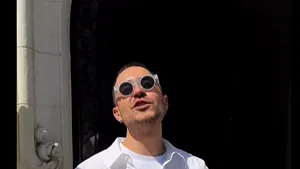 De la o merdenea la o dezbatere despre snobism. O reclamă la Mița Biciclista a provocat un val reacții după atacul la patiseria din Piața Amzei