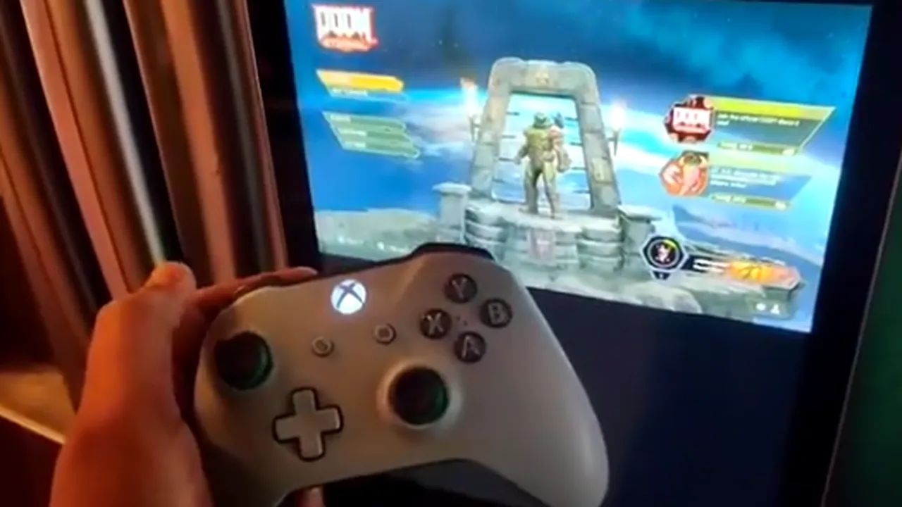 Gaming pe frigider. Un clip devenit viral pe net arată cum poţi juca Doom pe un frigider Samsung Family Hub