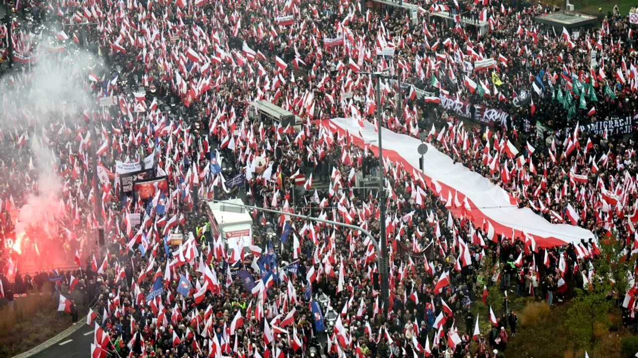 După Germania, Polonia vizează și Rusia. Varșovia pregătește o cerere de despăgubiri pentru crimele din era sovietică