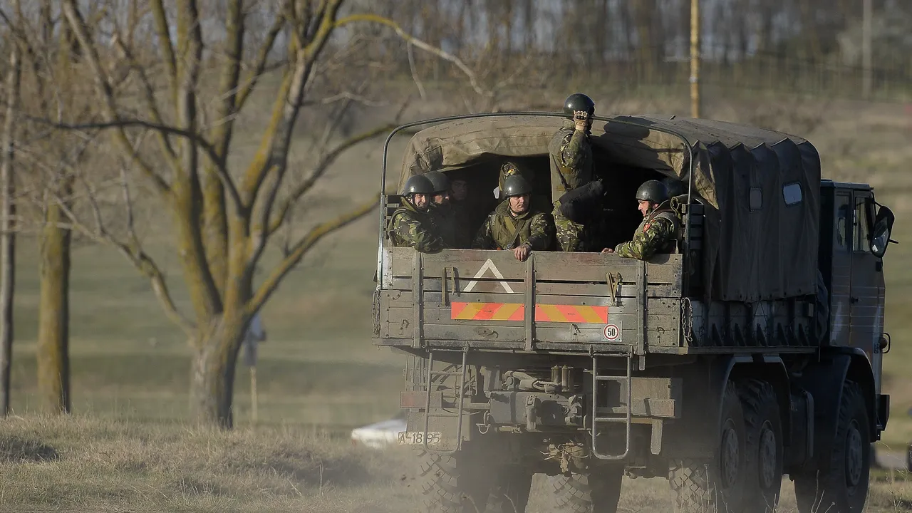 Raport NATO: România nu a atins procentul minim pentru apărare în 2023. Klaus Iohannis vorbea de 2,5% din PIB, dar ţara noastră este sub media europeană / Prima reacţie a autorităţilor de la Bucureşti