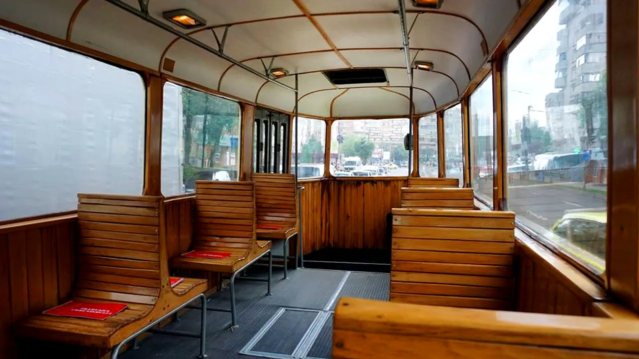 Turiştii experimentează, la Iaşi, circulaţia de acum trei decenii, cu 
