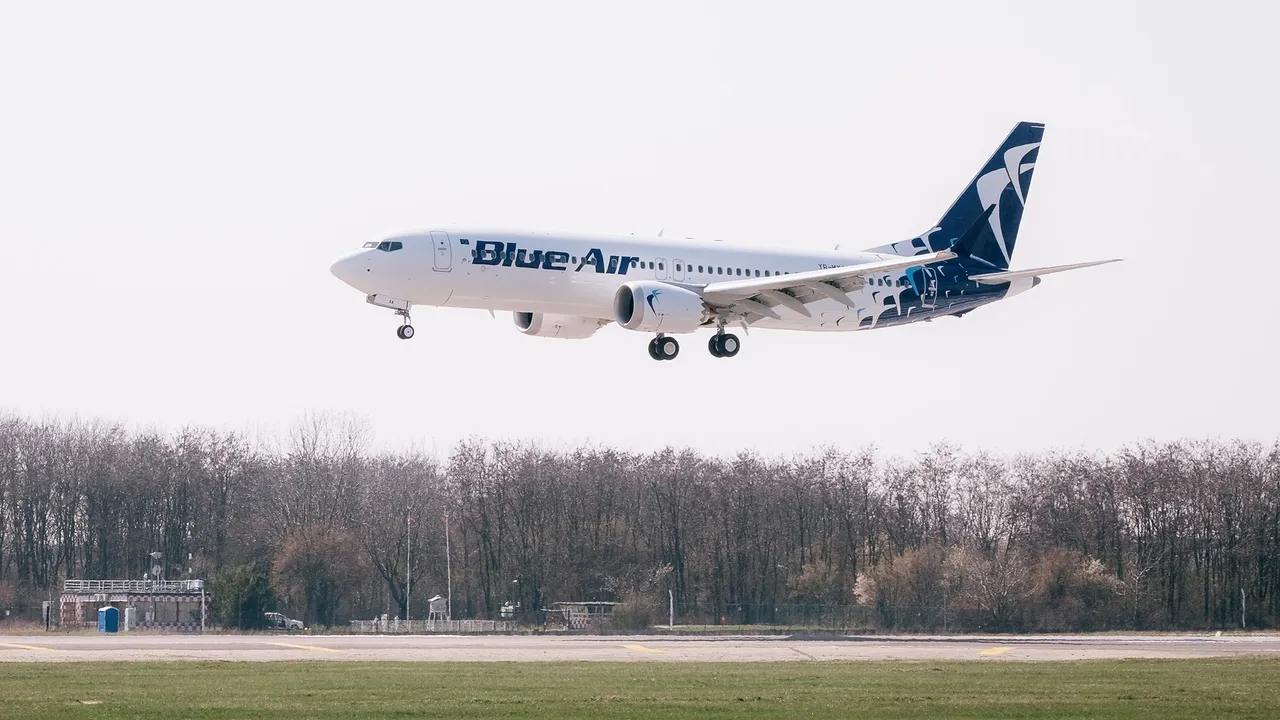 Blue Air anunţă câţi pasageri au fost afectaţi de anularea a 401 de zboruri în perioada 6-11 septembrie