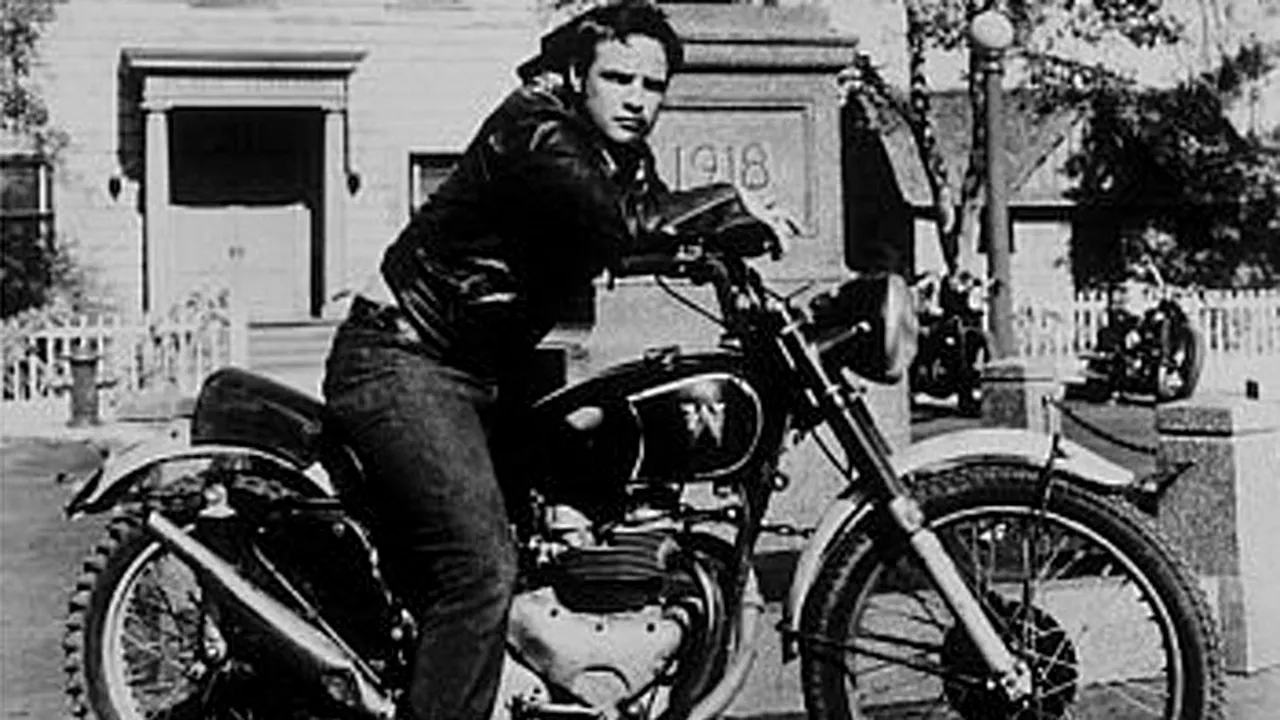 Fundaţia actorului Marlon Brando a ajuns la o înţelegere cu producătorul Harley-Davidson - VIDEO