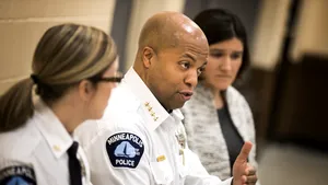 Membrii consiliului municipal din Minneapolis intenţionează să desfiinţeze departamentul de poliţie