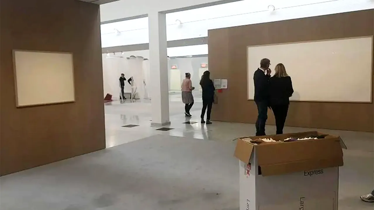 Muzeu înşelat de un artist. A furat bancnotele pe care trebuia să le expună într-un muzeu