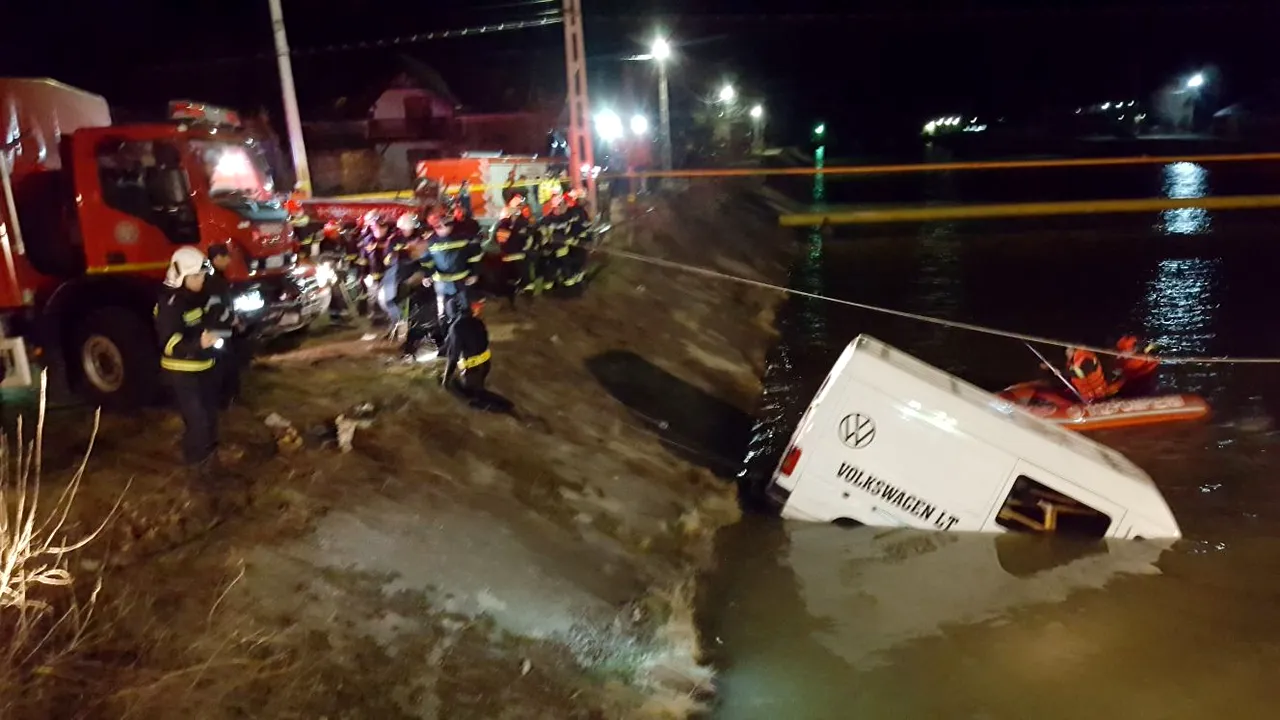 Firma unde lucrau la negru cei nouă bărbaţi morţi în accidentul din Neamţ, amendată cu 100.000 lei 