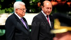 Băsescu: Dacă România ar utiliza cele 30 de miliarde de euro de la UE, ar trece mai uşor peste criză