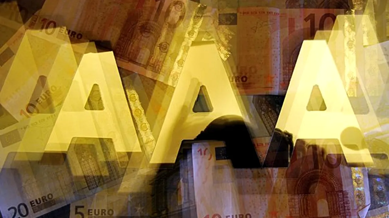 Fondul European de Stabilitate Financiară, retrogradat de S&P cu o treaptă, de la AAA la AA+