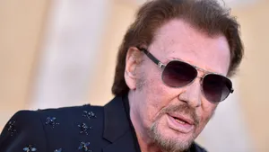 A murit Johnny Hallyday / Emmanuel Macron: 