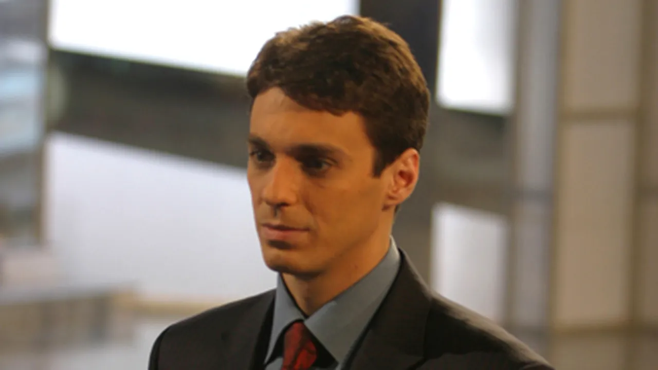 Mircea Badea este suspect de gripa AH1N1