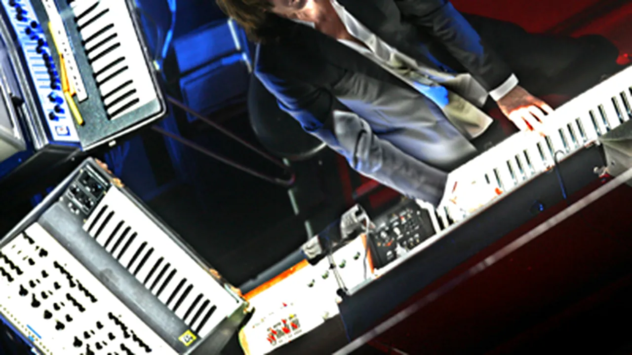 Mai puţin de 500 de bilete pentru concertul lui Jean Michel Jarre