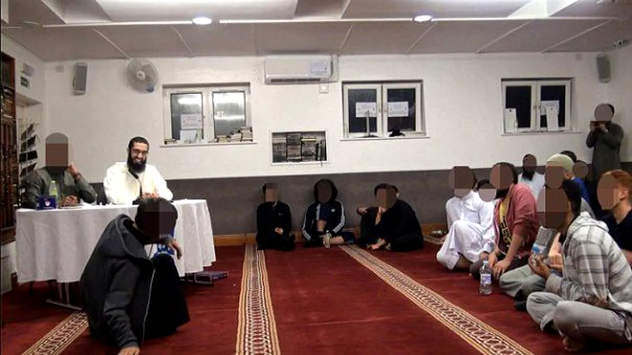 Discurs revoltător al unui cleric musulman din Marea Britanie adresat discipolilor: 