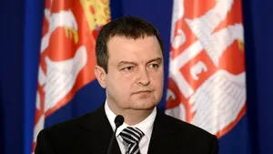 Premierul Serbiei îndeamnă etnicii sârbi din Kosovska Mitroviţa să meargă la vot