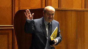 Liberalii au validat candidatura lui Tăriceanu şi şapte dintre candidaţii PNŢCD