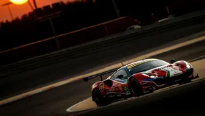 Ferrari şi-a prezentat noul model modificat. Condiţiile de cumpărare sunt foarte stricte 