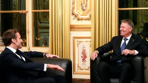 Iohannis merge azi la reuniunea de lucru privind sprijinul acordat Ucrainei, organizată de Macron