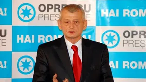 Oprescu cere ajutor să ajungă în turul doi şi promite că apoi 