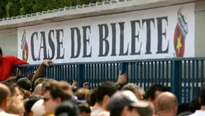 Aglomeraţie la casele de bilete de la stadionul Steaua