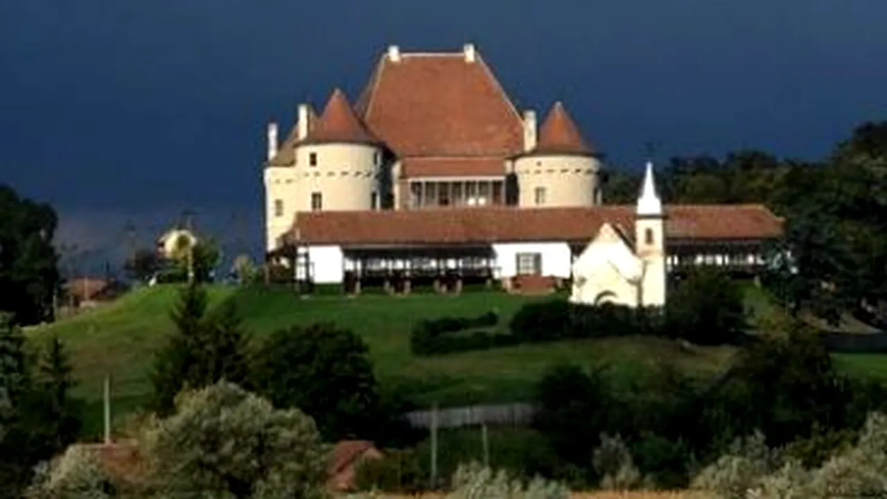 Ultima fiţă în materie de turism: nopţi la castel. Care sunt tarifele