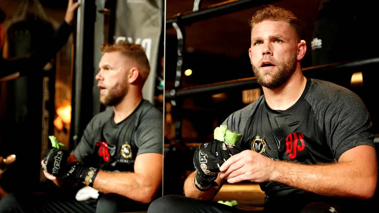 Învăţa bărbaţii să lovească femeile dacă „dau din gura” în carantină. Campionul la box Billy Joe Saunders a primit un mare croşeu profesional