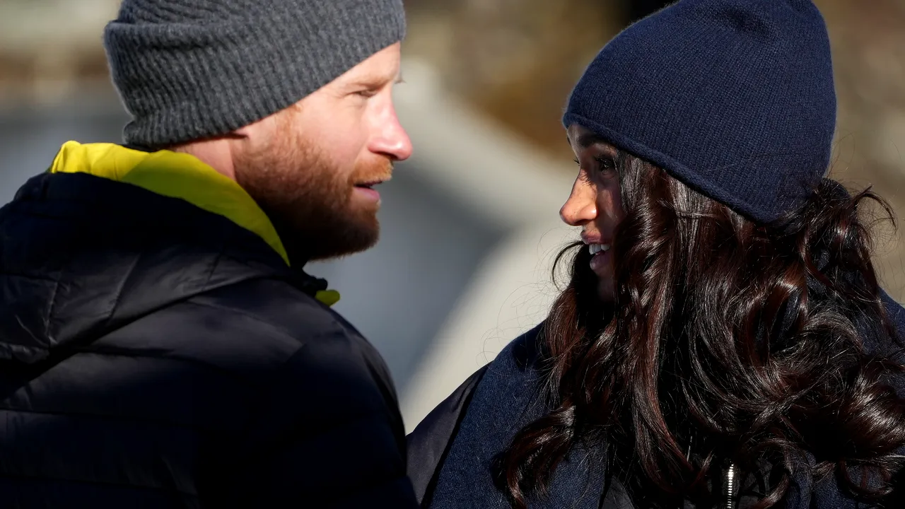 Prinţul Harry spune că problemele de sănătate ale regelui Charles ar putea reuni familia regală: 