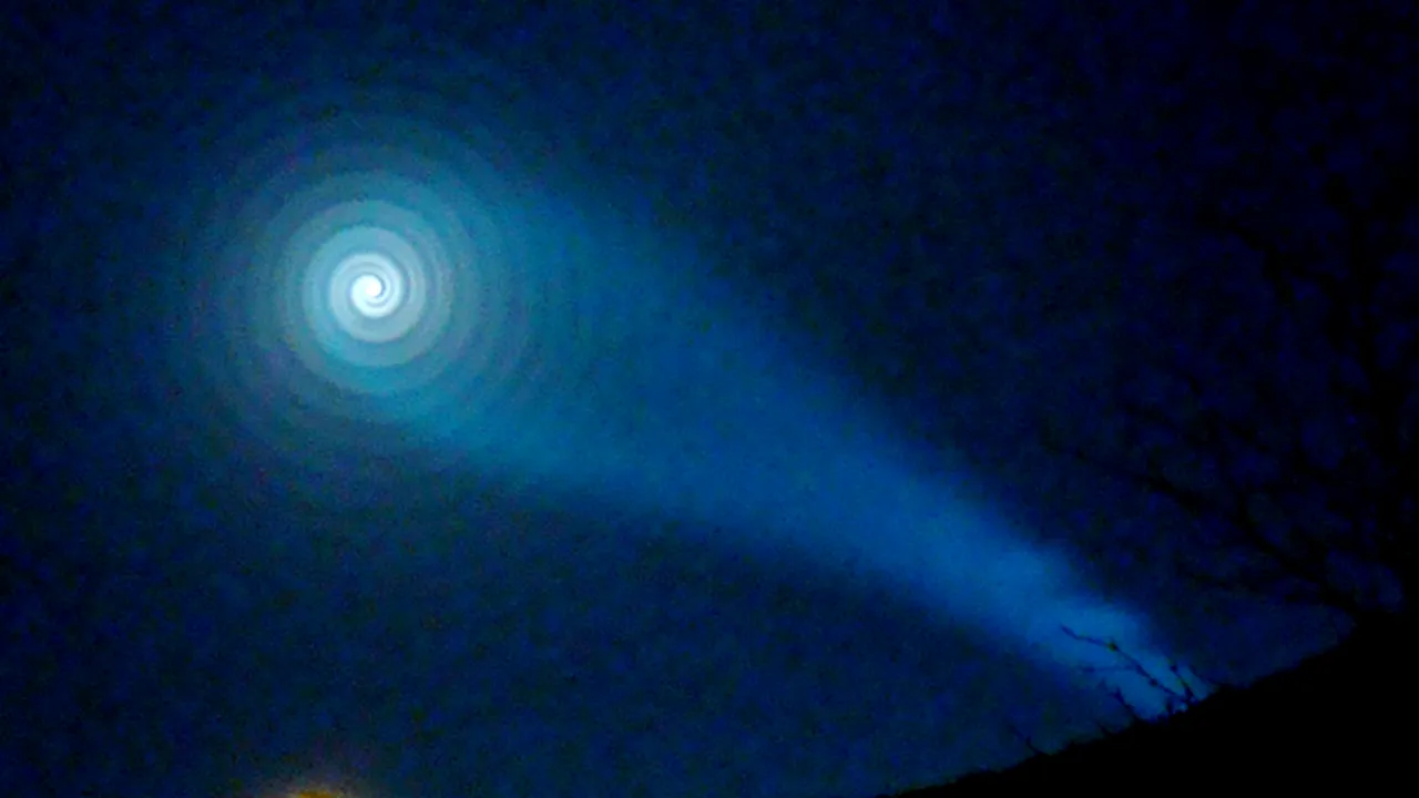 O spirală luminoasă cu origini necunoscute a apărut pe cerul Norvegiei - VIDEO