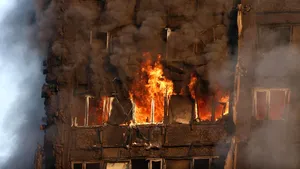 Incendiul din Londra | Bilanţul a ajuns la 17 morţi şi se aşteaptă ca numărul să crească: mai multe persoane sunt date dispărute ori spitalizate în stare critică