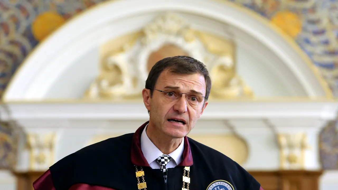 Preşedintele Academiei Române, Ioan Aurel Pop: Senatul UBB nu a acceptat demisia mea din funcţia de rector, se vrea continuitate