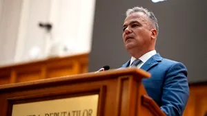 Ce mesaj a primit Adrian Veștea lui chiar în seara în care a pierdut bătălia în Parlament
