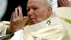 Papa Ioan Paul al II-lea îşi scrisese demisia, în caz de dificultăţi în exercitarea funcţiei