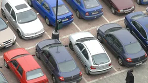 Taxele pentru locurile de parcare de domiciliu din Sectorul 2, majorate de aproape trei ori