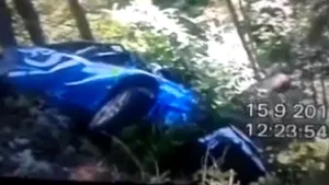 Kubica, implicat din nou într-un accident: Pilotul polonez a intrat cu maşina într-un pom la un raliul din Italia - VIDEO