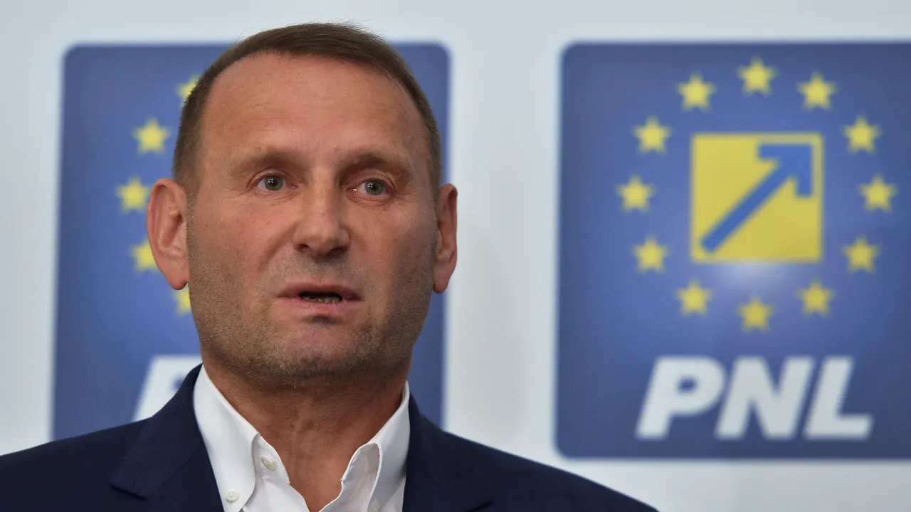 Cataramă: Partidul lui Cioloş, o declaraţie de război; Iohannis ar putea să mai nu fie candidatul PNL