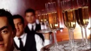 S-a dat startul la joburi sezoniere în străinătate. Ce trebuie să faci pentru 1.500 de euro pe lună