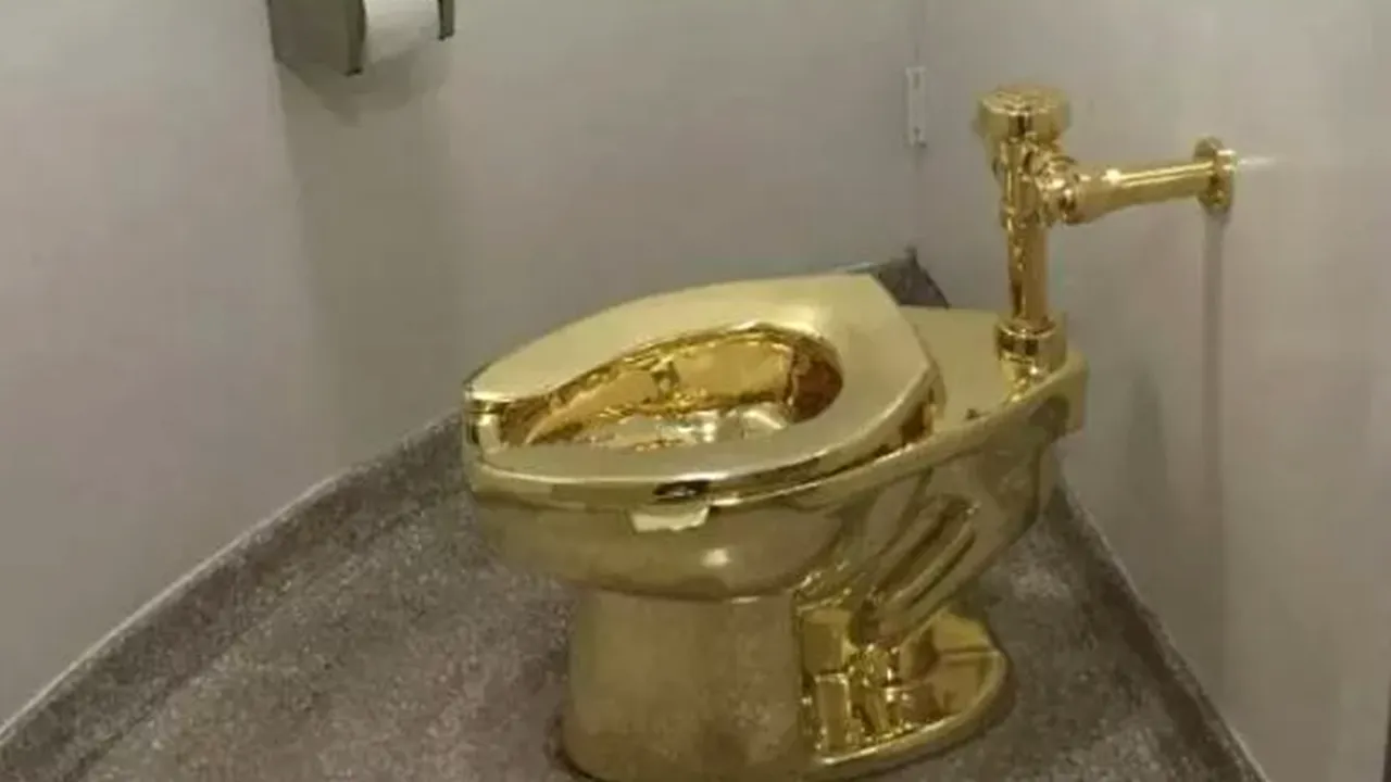 WC-ul lui Churchill n-a fost găsit nici după 4 ani. Vizitatorii aveau nevoie de rezervare, pentru a folosi toaleta de 5 milioane de dolari

