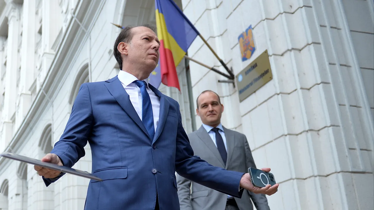 Cîţu, aroganţă la adresa lui Orban. „A ales un mod foarte urât de a ieşi din politică”