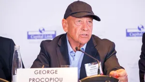 Cine este George, armatorul grec miliardar care străpunge cel mai fierbinte punct al lumii. Cum reușește să sfideze războiul, să treacă prin Ormuz și să eclipseze o lume întreagă