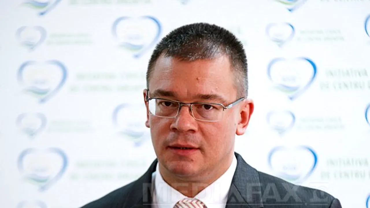 Mihai Răzvan Ungureanu: Ne dorim ca PNL să revină unde îi e locul, în jumătatea de centru-dreapta a spectrului politic