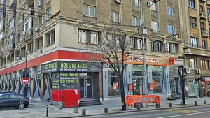 Sfârşitul unei ere: McDonald’s şi KFC au închis, la distanţă de doar câteva luni, cele două restaurante pe care le aveau de peste un deceniu în zona Cişmigiu