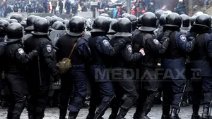 UE condamnă violenţele din Ucraina, cerând judecarea celor responsabili