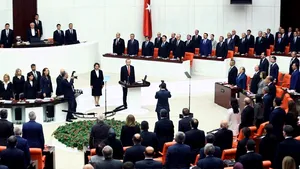 Parlamentul turc adoptă o lege care consolidează controlul regimului asupra justiţiei