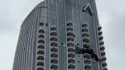 EXTERNE Dubai: 20 de persoane, inclusiv un turist britanic, acuzate că au distribuit imagini cu atacuri iraniene. Ce pedeapsă riscă