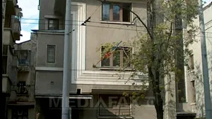 Guvernul a scos din Legea despăgubirii obligaţia compensaţiei pentru dotări aduse casei retrocedate