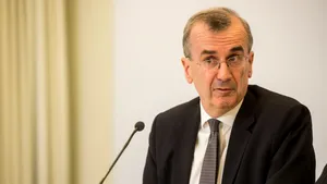 Guvernatorul Băncii Franței anunță că Franța riscă zona periculoasă dacă deficitul depășește 5% în 2026