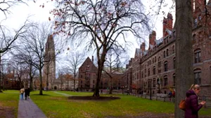 Campusul Universităţii Yale a fost redeschis după ce poliţia nu a identificat niciun individ înarmat