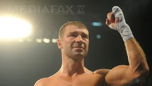 Abraham: Bute va câştiga meciul cu Froch, dar Ward este cel mai bun la categoria supermijlocie